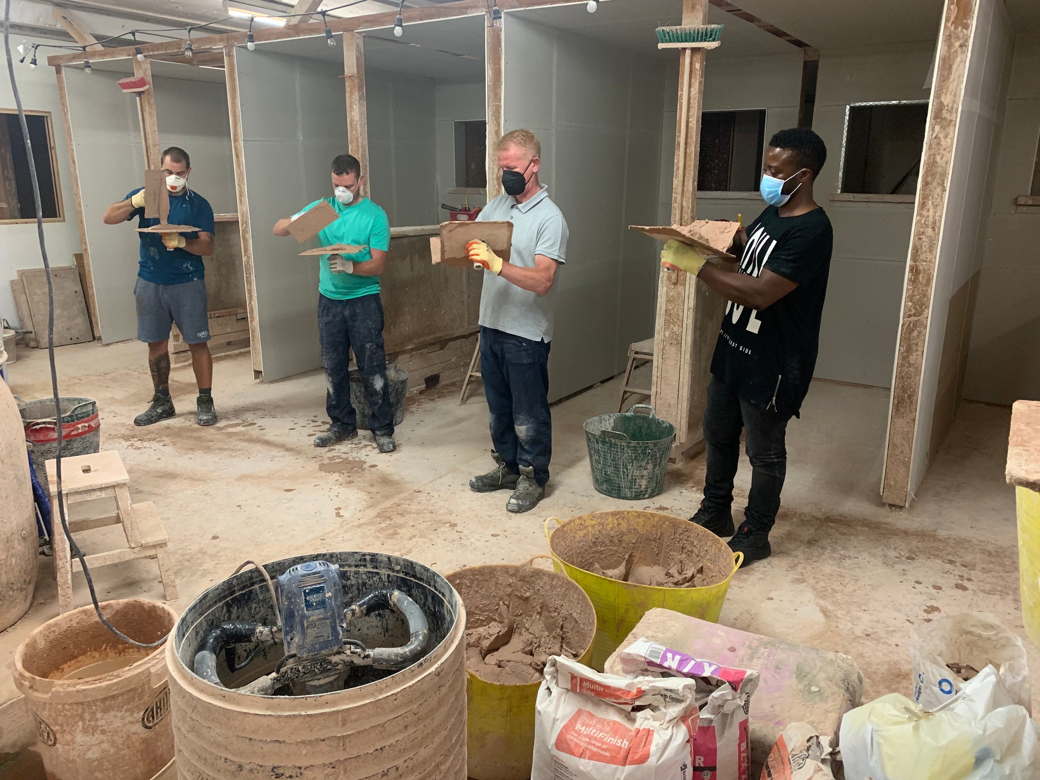 Plastering Anti Covid-19 Style